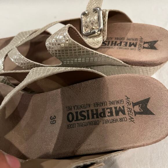 Mephisto Size 39, US 9 Silver Beatrix Wedge Sandals‎ Women's - Picture 6 of 7